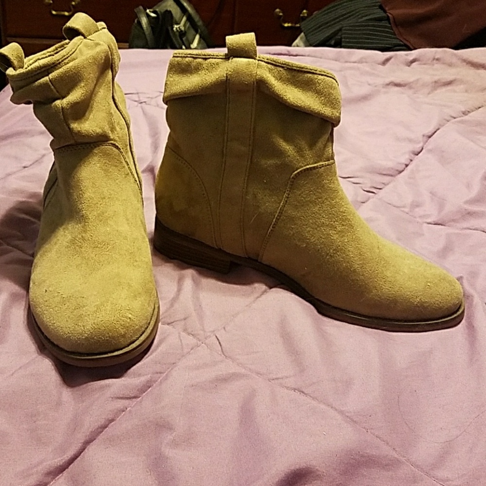 Ankle boots